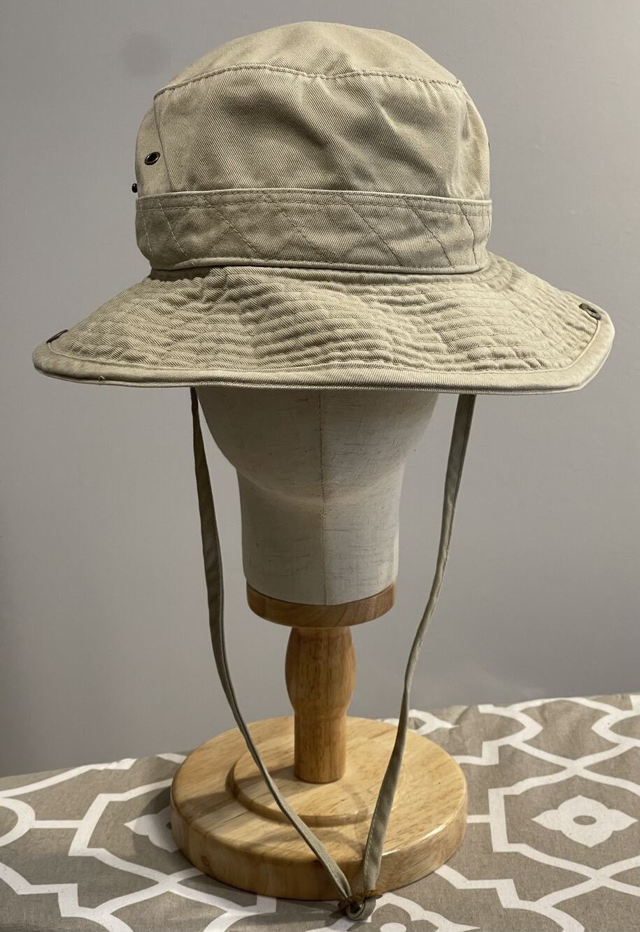 G Hat Cap Bucket Mens One Size Beige Adjustable Lined Mesh Back Travel